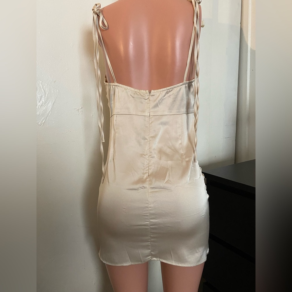 Short medium dress